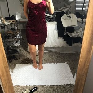 Forever 21 velvet dress NWT